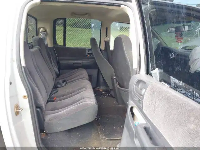 Photo of 2001 Dodge Dakota