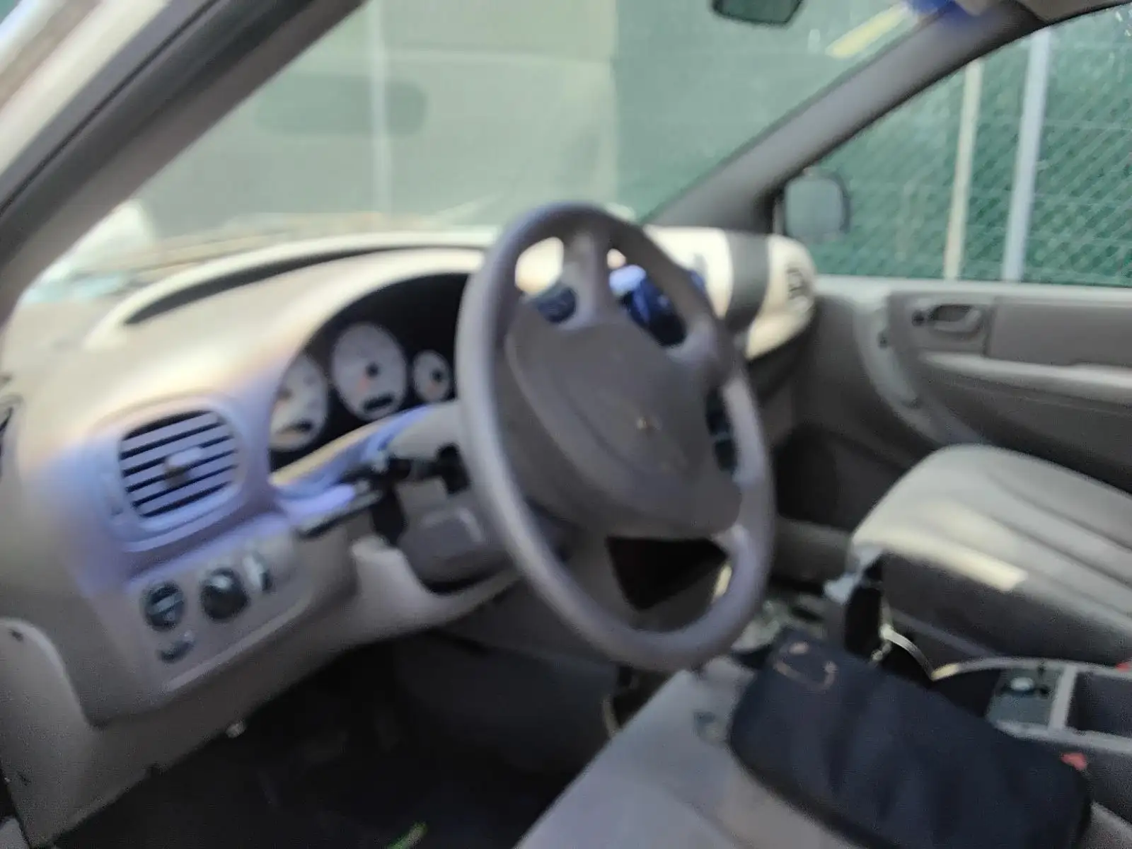 Photo of 2002 Chrysler Town & Country