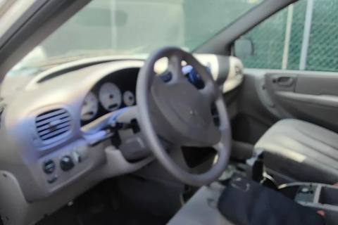 Photo of 2002 Chrysler Town & Country