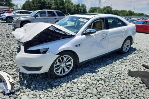 Photo of 2013 Ford Taurus