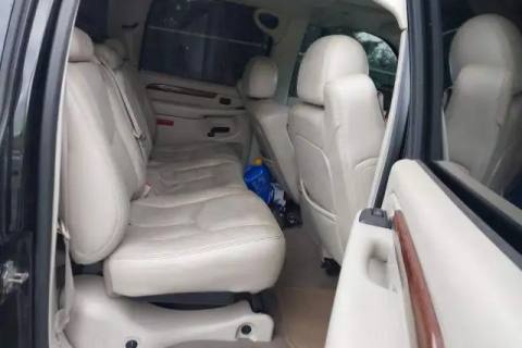 Photo of 2004 Cadillac Escalade Ext