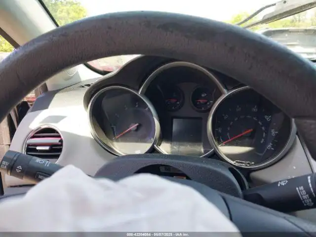 Photo of 2013 Chevrolet Cruze