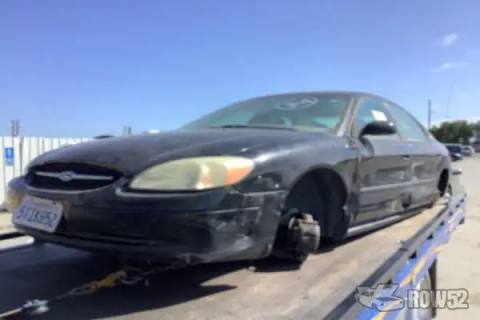 Photo of 2003 Ford Taurus