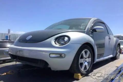 Photo of 2003 Volkswagen New Beetle