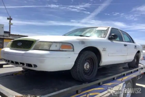 Photo of 2002 Ford Crown Victoria