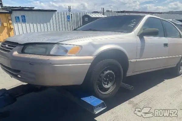 Photo of 1998 Toyota Camry