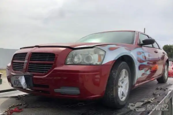 Photo of 2005 Dodge Magnum