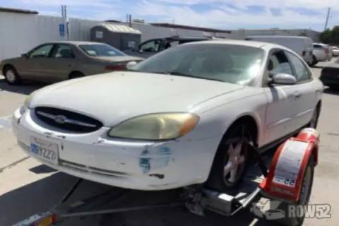 Photo of 2003 Ford Taurus