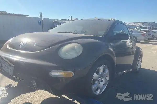 Photo of 2003 Volkswagen New Beetle