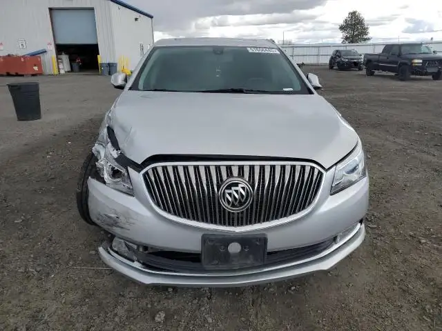 Photo of 2016 Buick Lacrosse