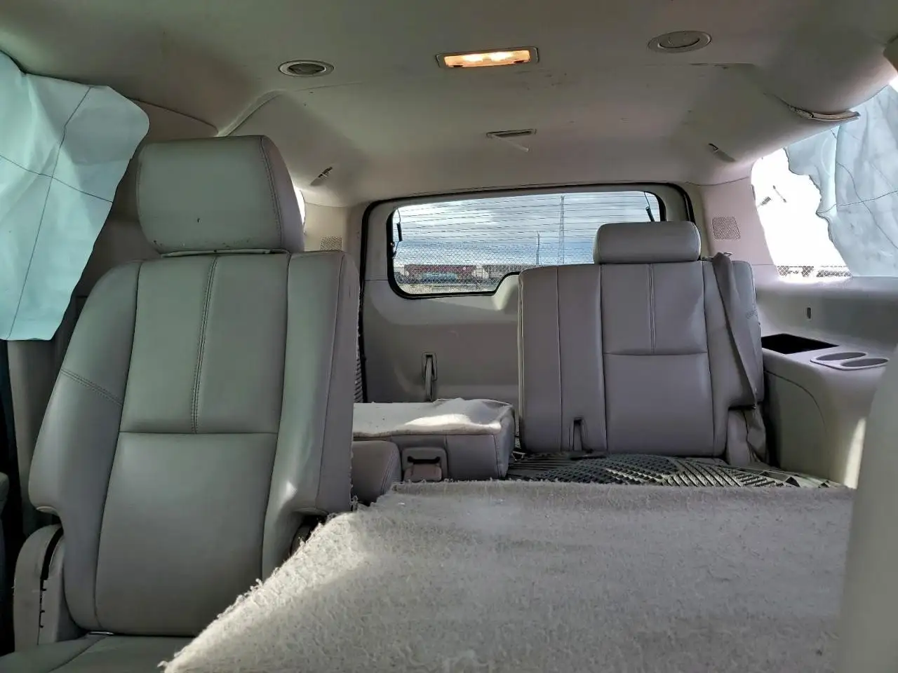 Photo of 2014 Chevrolet Suburban 1500