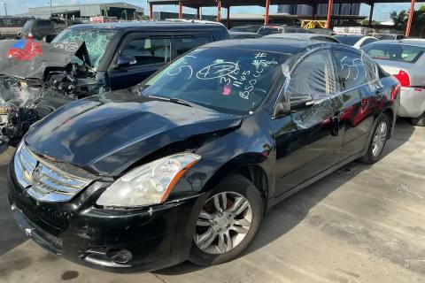 Photo of 2011 Nissan Altima