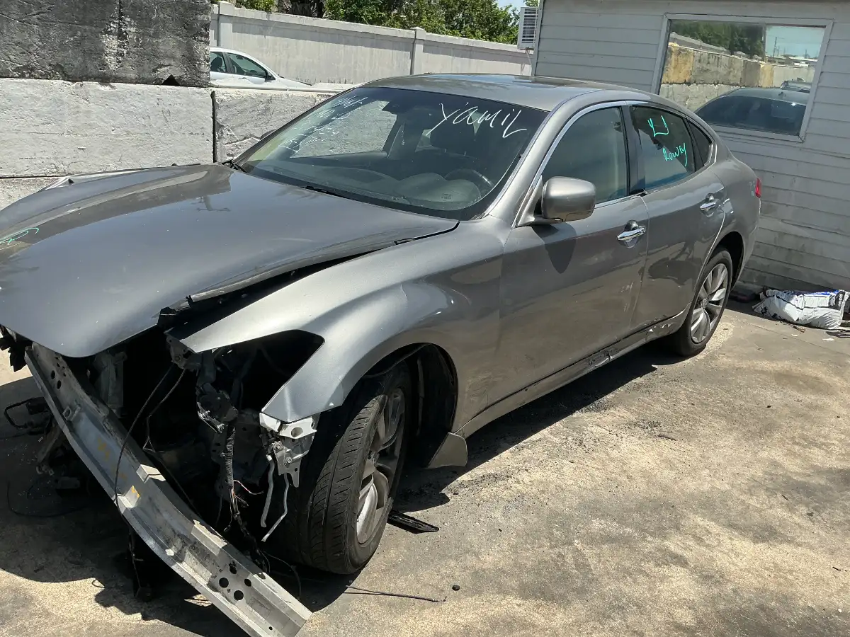 Photo of 2012 Infiniti M37X