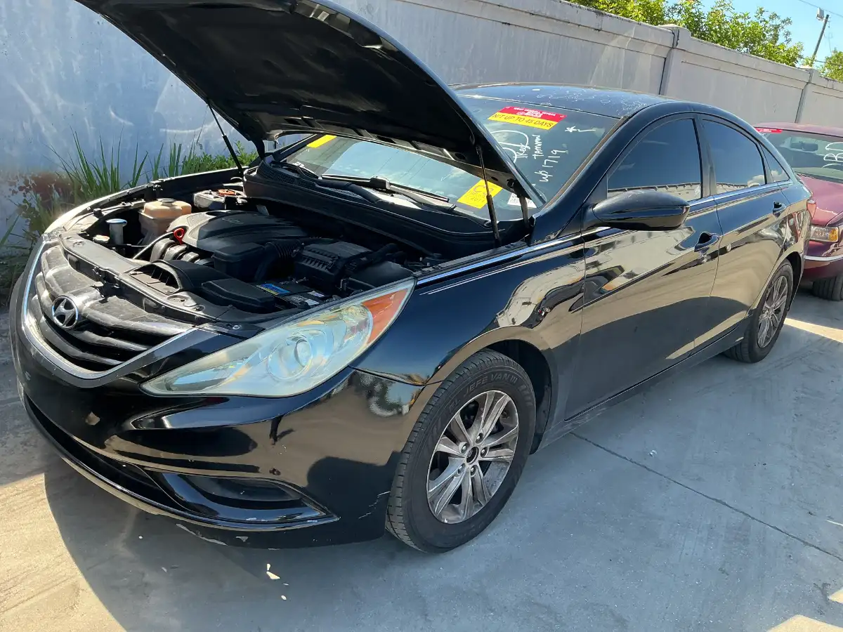 Photo of 2011 Hyundai Sonata