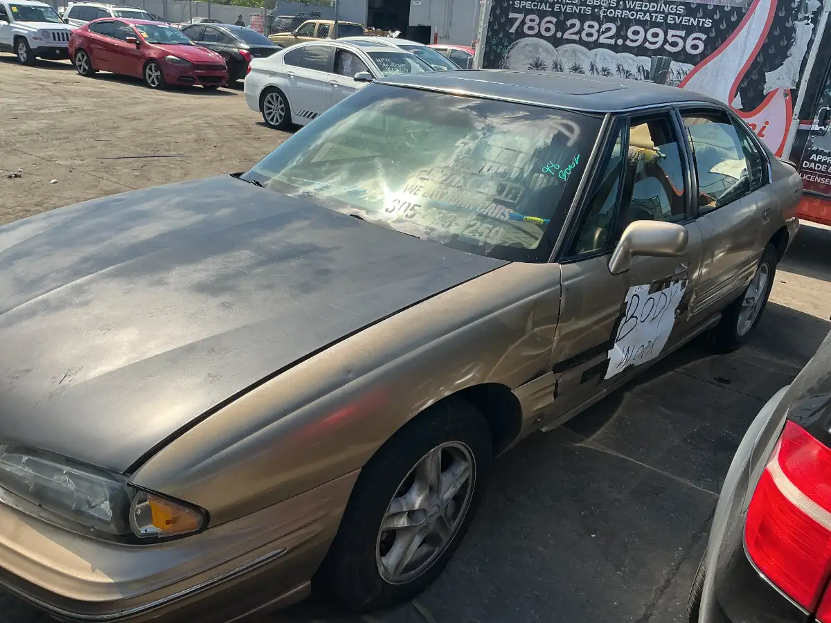 Photo of 1998 Pontiac Bonneville