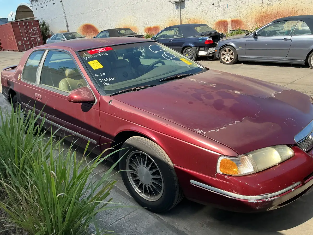 Photo of 1997 Mercury Cougar