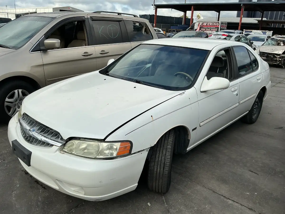 Photo of 2001 Nissan Altima