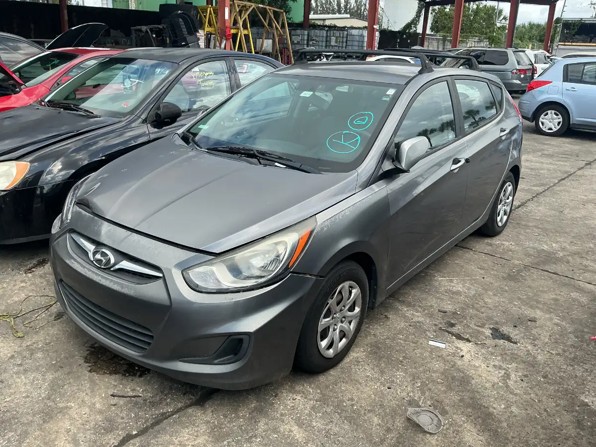 Photo of 2013 Hyundai Accent