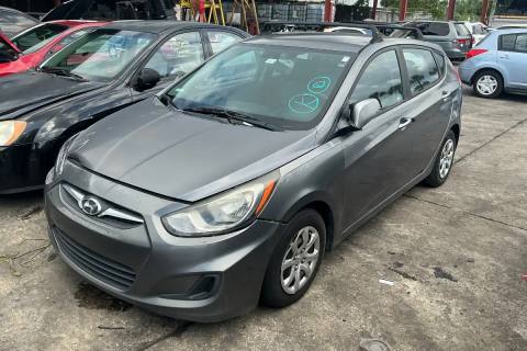 Photo of 2013 Hyundai Accent