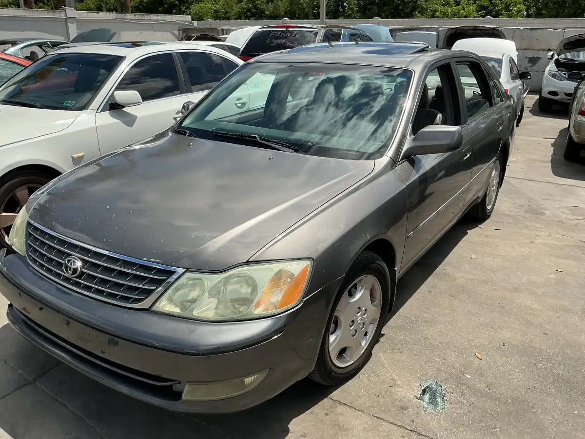 Photo of 2004 Toyota Avalon