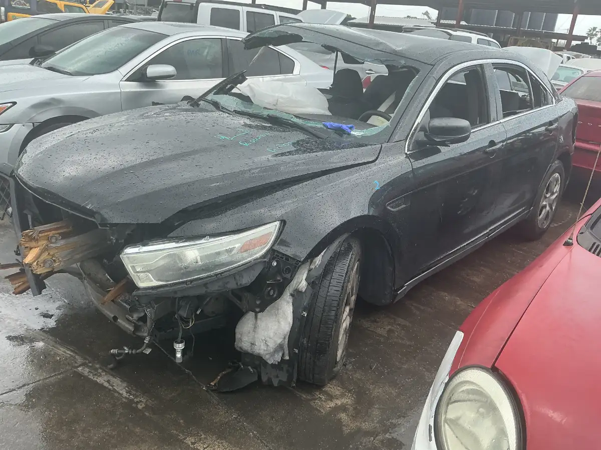 Photo of 2013 Ford Taurus