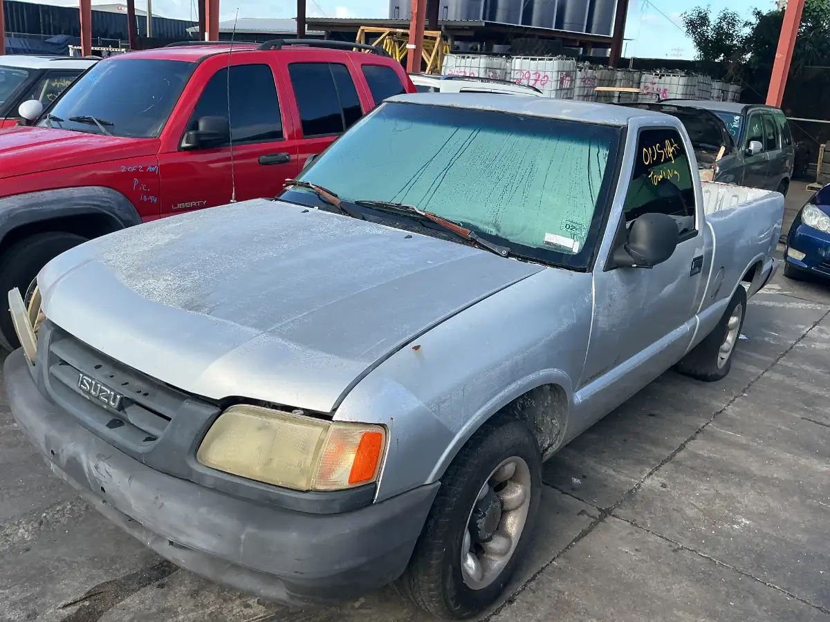 Photo of 1997 Isuzu Hombre