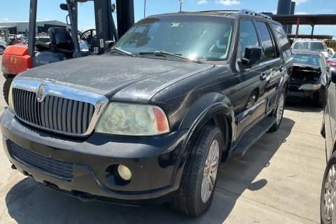 Photo of 2003 Lincoln Navigator