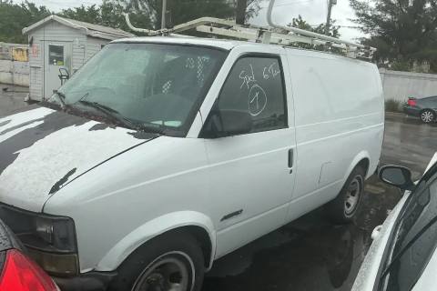 Photo of 2002 Chevrolet Astro