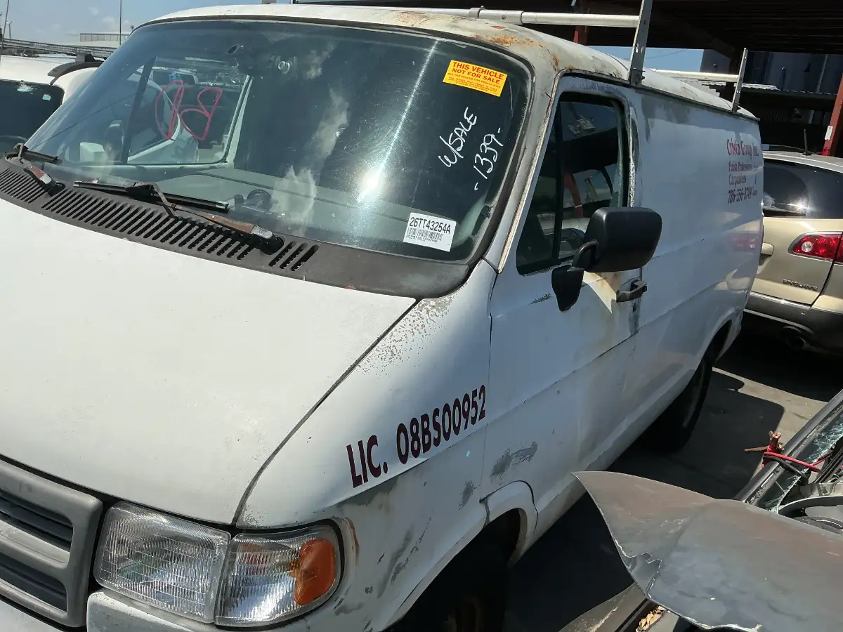 Photo of 1997 Dodge Ram Van