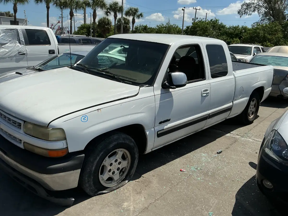 Photo of 2000 Chevrolet Silverado