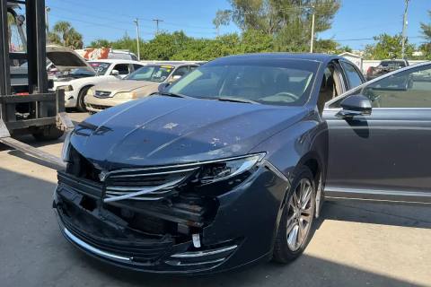 Photo of 2014 Lincoln Mkz