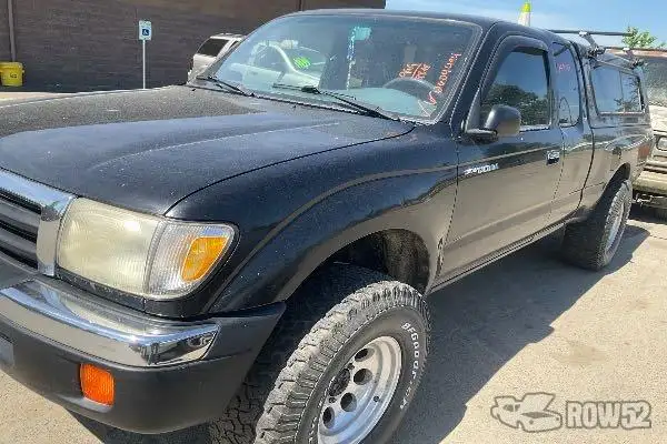 Photo of 1998 Toyota Tacoma