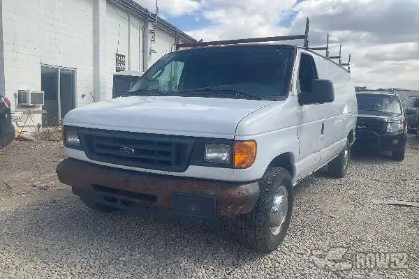 Photo of 2005 Ford Econoline