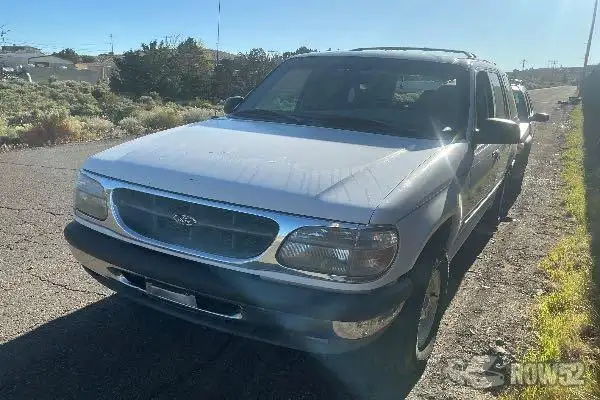 Photo of 1998 Ford Explorer
