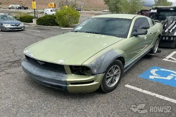 Photo of 2005 Ford Mustang
