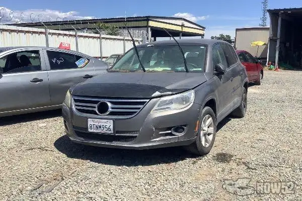 Photo of 2010 Volkswagen Tiguan
