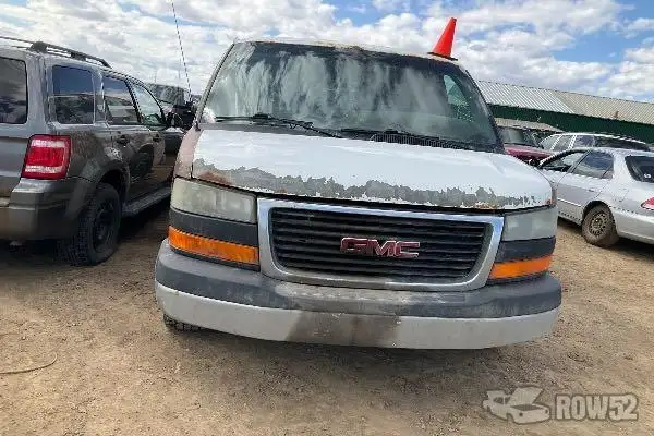 Photo of 2010 GMC Savana