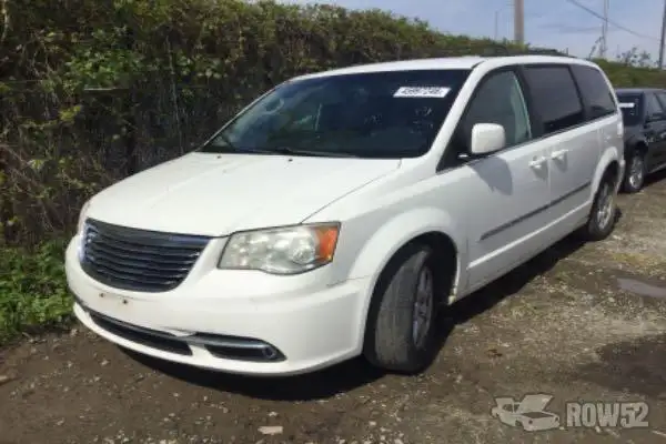 Photo of 2012 Chrysler Town & Country