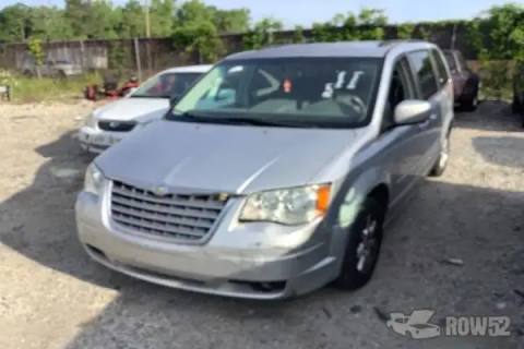 Photo of 2008 Chrysler Town & Country