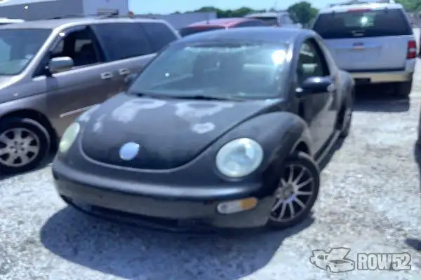 Photo of 2003 Volkswagen New Beetle