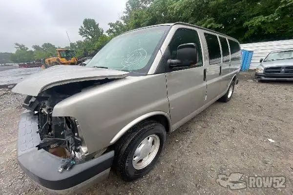 Photo of 2004 GMC Savana