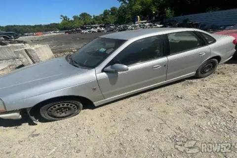 Photo of 2004 Saturn L300 Sedan