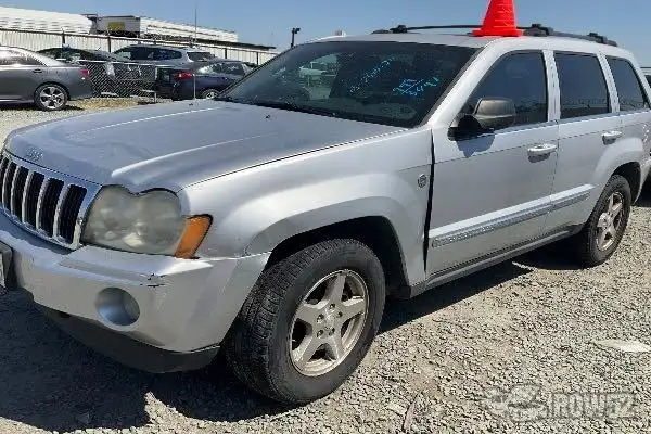 Photo of 2005 Jeep Grand Cherokee