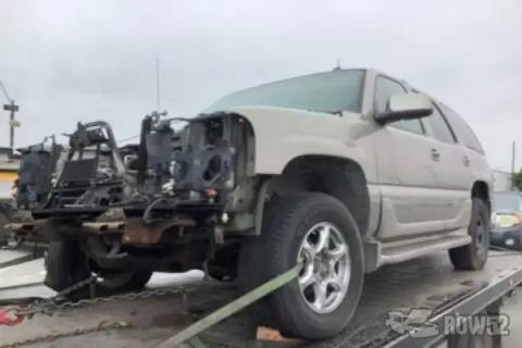 Photo of 2002 GMC Yukon Denali