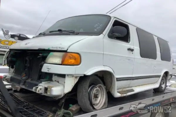 Photo of 1999 Dodge Ram Van
