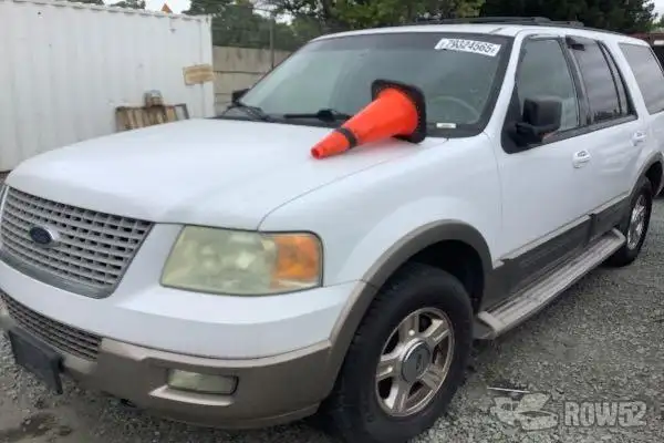 Photo of 2004 Ford Expedition