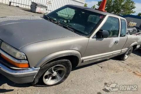 Photo of 1998 Chevrolet S10 Pickup