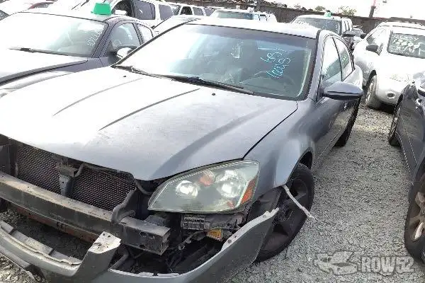 Photo of 2005 Nissan Altima