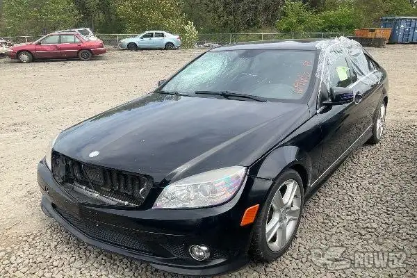 Photo of 2010 Mercedes-Benz C-Class