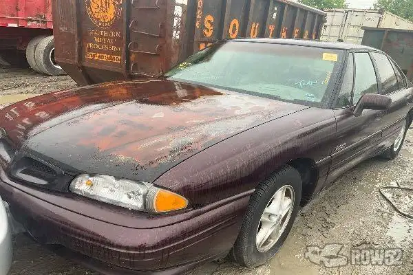 Photo of 1999 Pontiac Bonneville